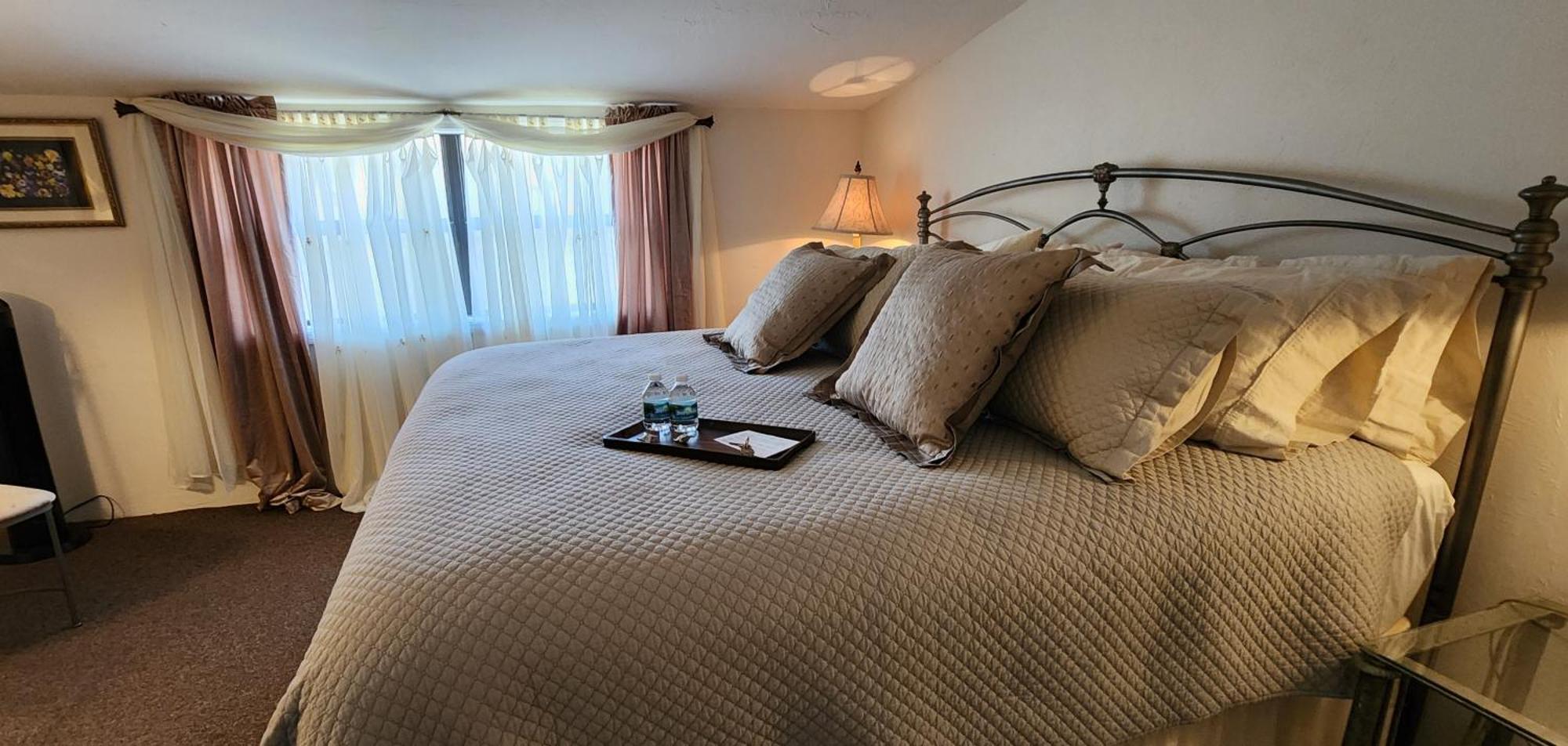 Lily Creek Lodge ดาห์ลอนีกา ภายนอก รูปภาพ