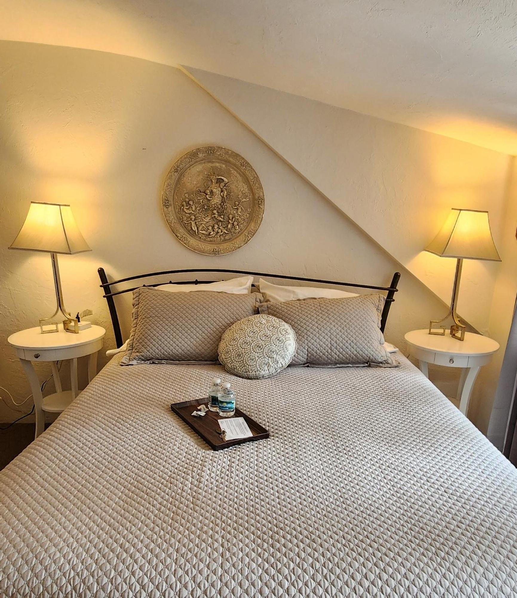 Lily Creek Lodge ดาห์ลอนีกา ภายนอก รูปภาพ