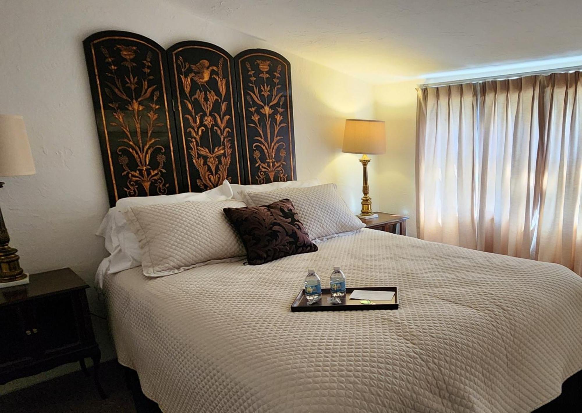 Lily Creek Lodge ดาห์ลอนีกา ภายนอก รูปภาพ